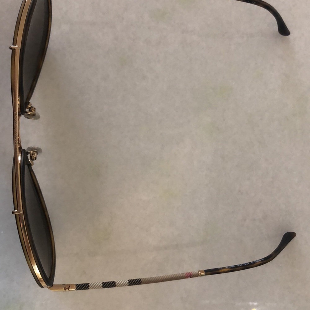Burberry 3090Q Sunglasses - Picture 3 of 8